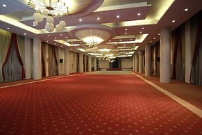 Hotel Supreme Convention Plaza