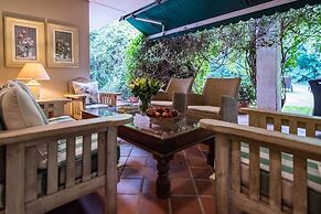 Melrose Place Boutique Hotel