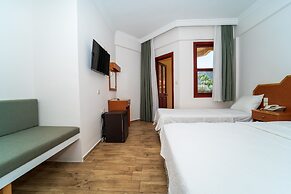 Belcehan Beach Hotel