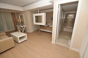 Alesta Yacht Hotel