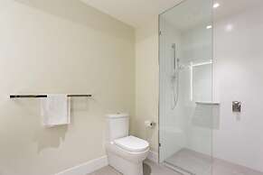 Calamvale Suites and Conference Centre