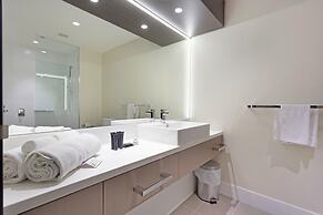 Calamvale Suites and Conference Centre
