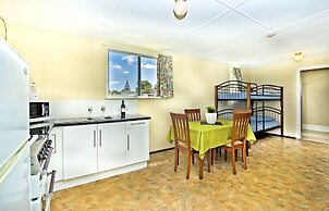 Rose Gardens Holiday Park