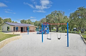 Rose Gardens Holiday Park