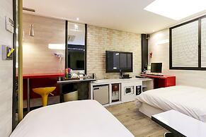 Koam Tourist Hotel