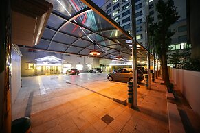 Koam Tourist Hotel