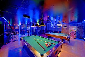 Manhattan Avenue Hotel