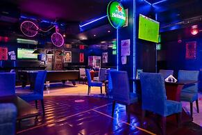 Manhattan Avenue Hotel