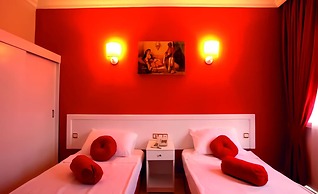 Destina Hotel