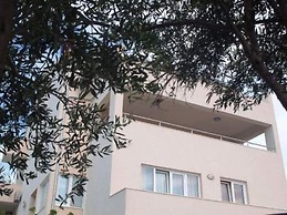 Apartments Pera