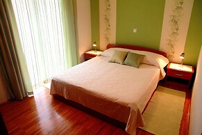 Apartments Pera