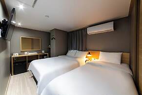 About Stay Seoul Station