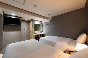 About Stay Seoul Station