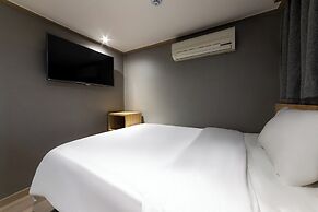About Stay Seoul Station
