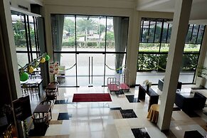 Lemo Hotel Serpong
