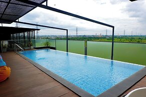 Lemo Hotel Serpong