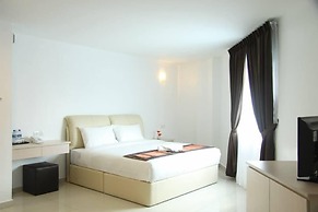 Peach Hill Hotel
