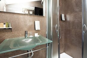 Nova City Hotel Signature Collection