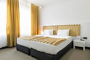 Nova City Hotel Signature Collection