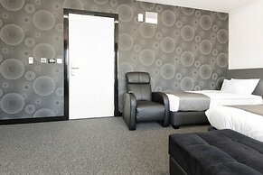 Nova City Hotel Signature Collection