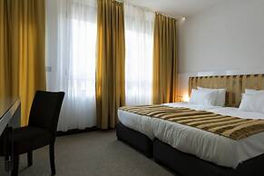 Nova City Hotel Signature Collection