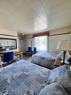 Motel Les Chalets Bo-Fleuve