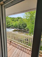 Motel Les Chalets Bo-Fleuve