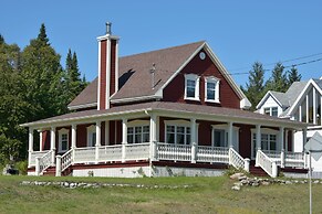 Motel Les Chalets Bo-Fleuve