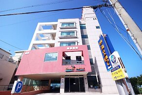 Beach Hotel