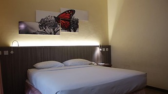Purnama Hotel