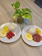 Travelbee Business Inn