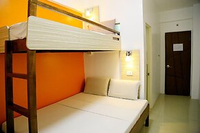 Travelbee Business Inn