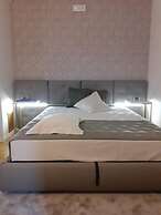 Condotti Rooms