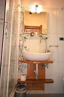Condotti Rooms