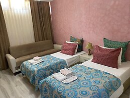 Atam Suites & Apart