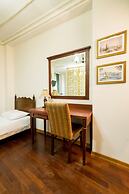 Atam Suites & Apart