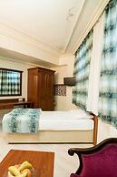 Atam Suites & Apart
