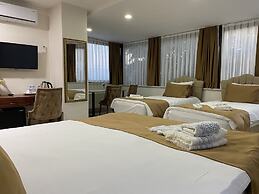 Atam Suites & Apart