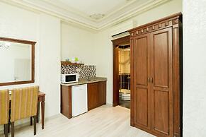 Atam Suites & Apart
