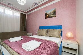 Atam Suites & Apart