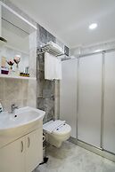 Atam Suites & Apart