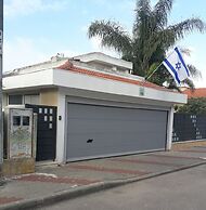Yaakov's Apartment
