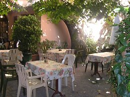 Hotel Le Commerce