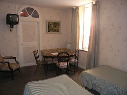 Hotel Le Commerce