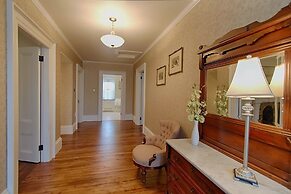 Rayski Guest House