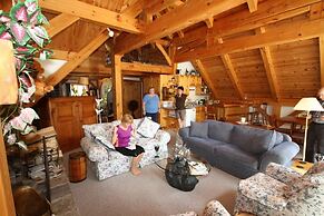 Sunny Rock B&B Haliburton