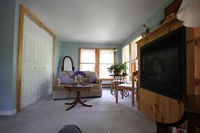 Sunny Rock B&B Haliburton