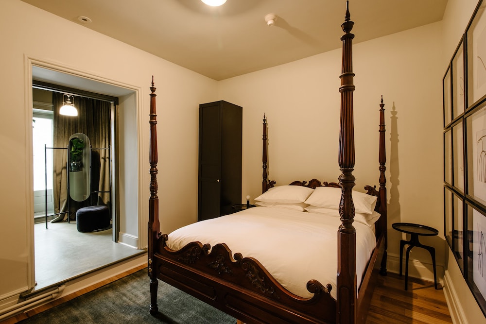 The Rosemount Inn