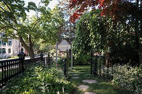 The Rosemount Inn