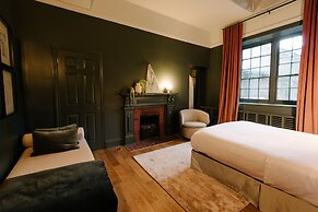 The Rosemount Inn